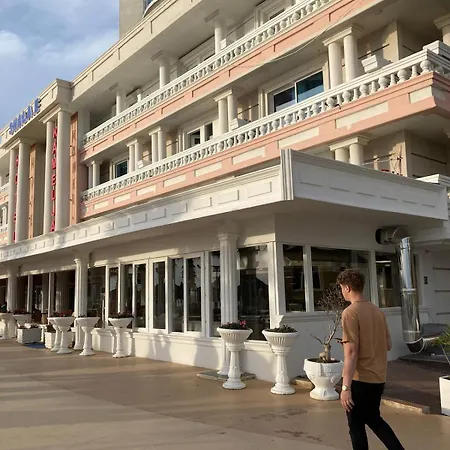 Entire Beachfront Alain * Durrës