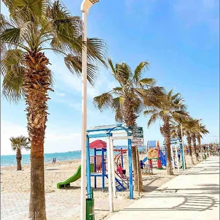 Appartement Alain Beachfront Apartment By Lunasol