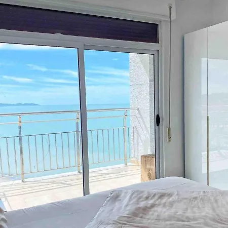 Alain Beachfront Apartment By Lunasol