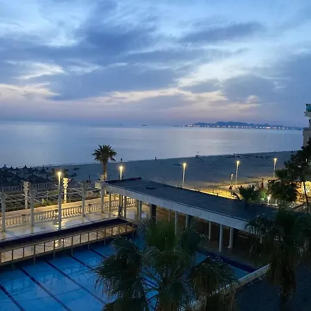 Apartment Entire Beachfront Alain Durres