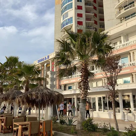 Entire Beachfront Alain Lägenhet Durrës